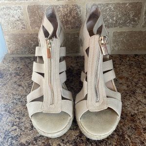 👠NEW LISTING APRIL👠MERONA WEDGE SHOES